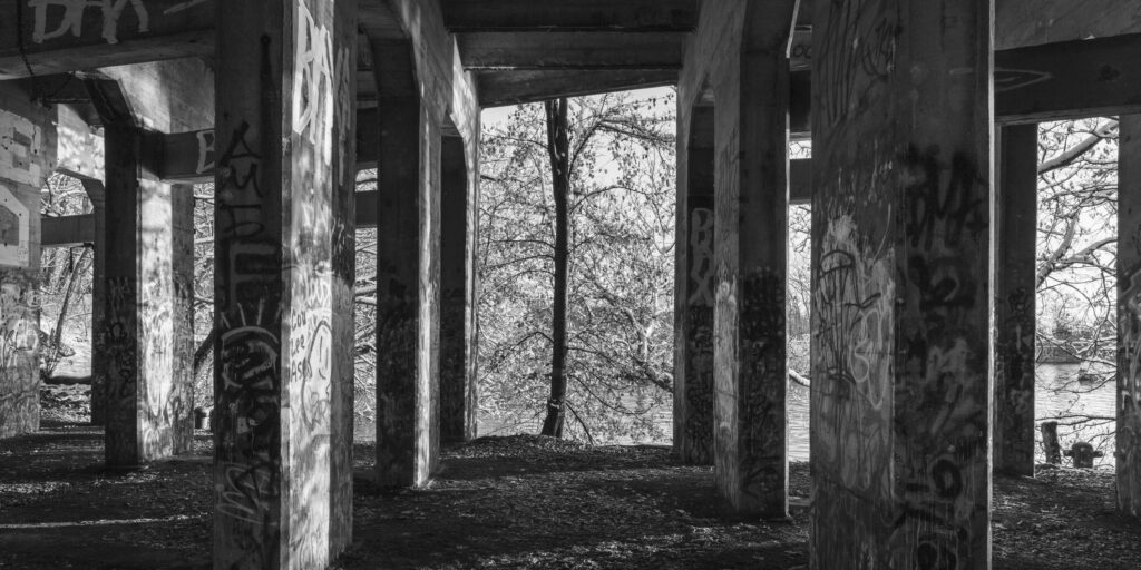 Image 4 – Delaware views Graffiti Pier