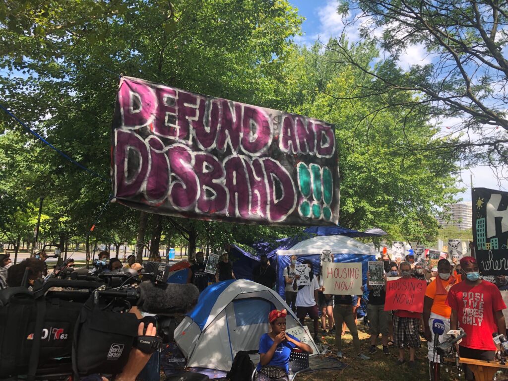 homeless_encampment_protest_EL_071320_01 Homeless encampment on the Ben Franklin Parkway