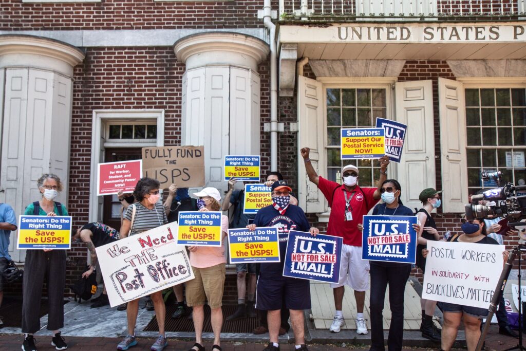 2020 06 22-k paynter-philadelphia old city-postal woker protest Members of the American Postal Workers union local 89 protest in Old City on June 22, 2020, demanding the postal service be fully funded. (Kimberly Paynter/WHYY)