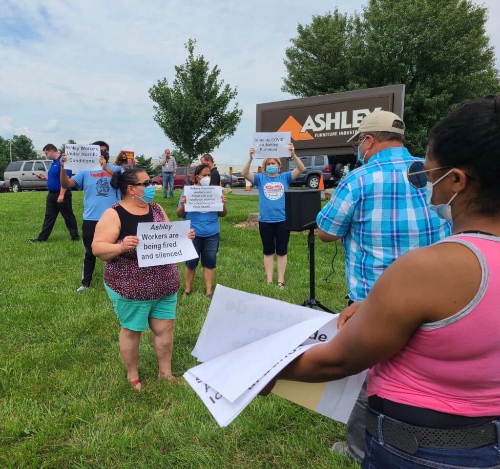 ashleys_furniture_coronavirus_081920_03 Advocates and workers protest outside of Ashley Furniture facility in Leesport, Pa. (Courtesy of Make the Road)