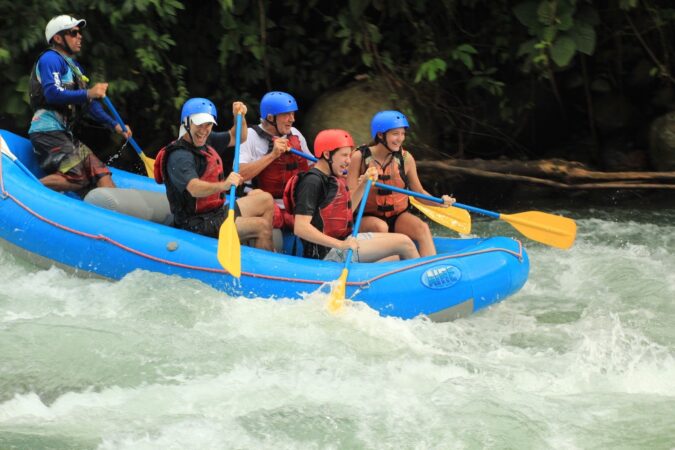 Avram Woidislawsky white water rafting