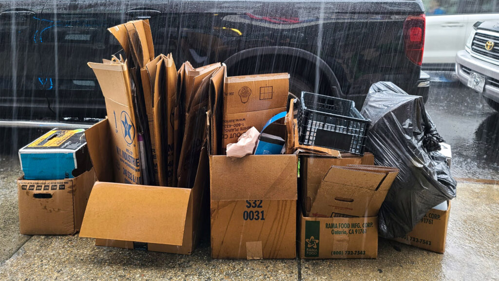 recycling-rain-trash-markhenninger-02crop (Mark Henninger / Imagic Digital)