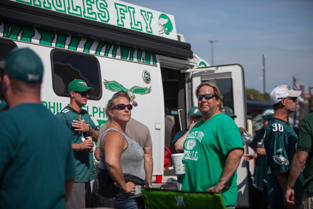 09-08-2019-e-cohen-eagles-season-opener-tailgate-lincolin-financial-field-18-02 Craig Thomas in 2019