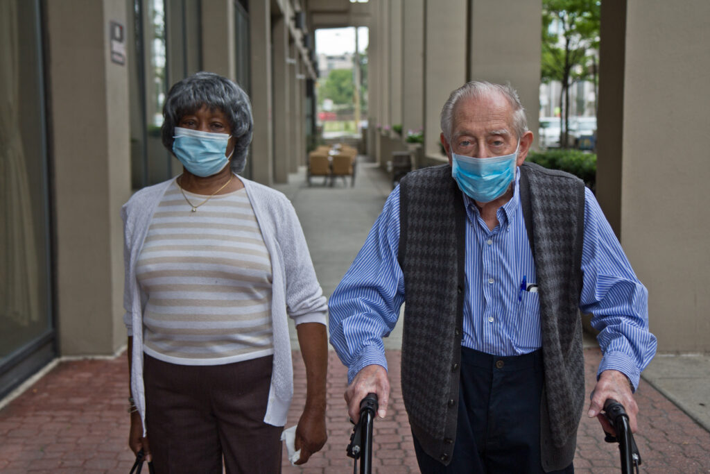 2020 9 17 k paynter senior musical zoom Fran Hunter (left) and Bernie Littman (right) at the Watermark hotel. They performed in a virtual musical, “Ain’t Congregatin’” over Zoom. (Kimberly Paynter/WHYY)