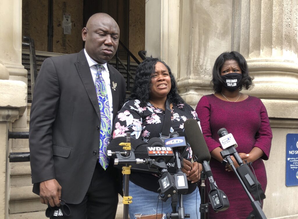 Racial Injustice-Breonna Taylor Tamika Palmer, mother of Breonna Taylor, addresses the media in Louisville, Ky.