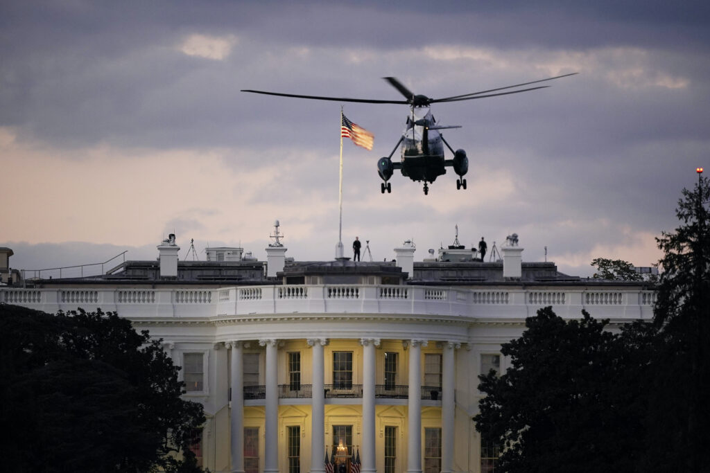 President Donald Trump arrives back at the White House aboard Marine One President Donald Trump arrives back at the White House aboard Marine One