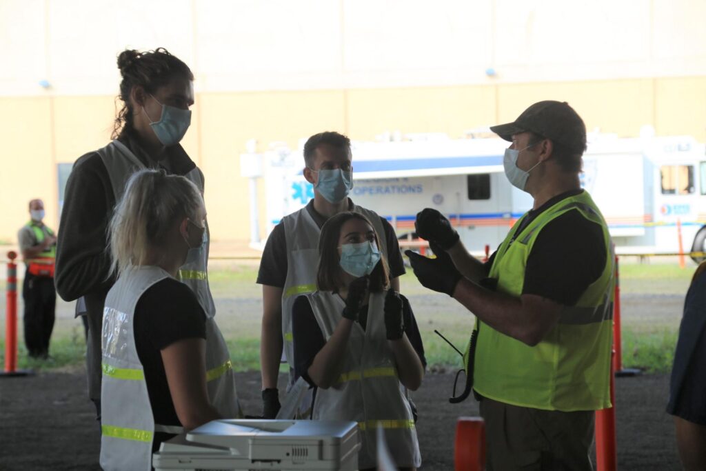 IMG_0402_0-1920×1280 Medical workers at a COVID-19 testing site in McKeesport, Pa. (Katie Blackley/WESA)