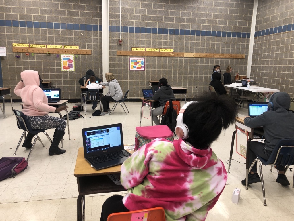 Students attend class virtually from Vogt Access Center