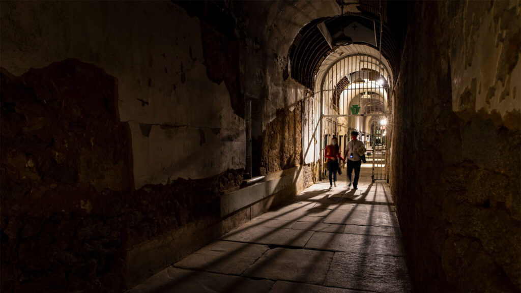 easternstate-nighttours-01crop Eastern State Penitentiary