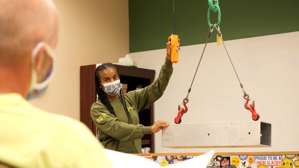 Tureka3 Tureka Dixon instructing FTI apprentices at a recent class. (Courtesy of IUPAT District Council 21)