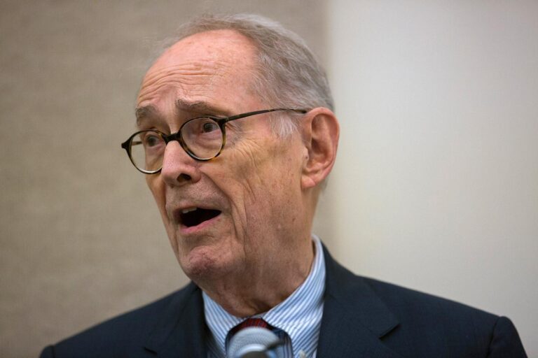 In this March 28, 2014 file photo, former Pennsylvania Gov. Dick Thornburgh recounts the Three Mile Island Nuclear Crisis during a two-day event marking the 35th anniversary of the partial core meltdown at the Three Mile Island nuclear power plant in Middletown, Pa. (Mark Pynes/The Patriot-News via AP)