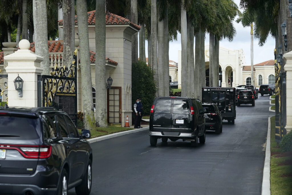 Donald Trump President Donald Trump’s motorcade arrives at Trump International Golf Club, Thursday, Dec. 24, 2020, in West Palm Beach, Fla. (AP Photo/Patrick Semansky)