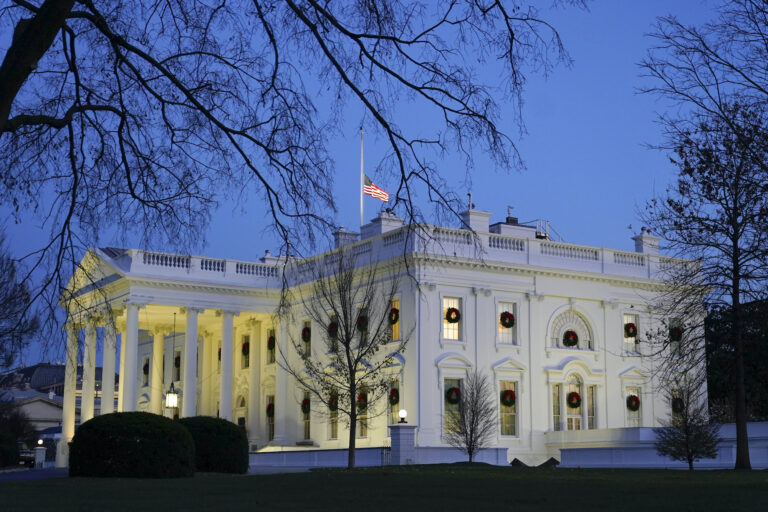 Dusk settles over the White House