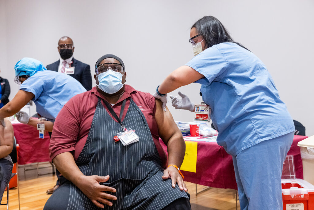 TempleHealthVaccination_002 Temple Health System employees receive COVID-19 vaccinations on Dec. 16, 2020. (Photo by Daniel Burke)