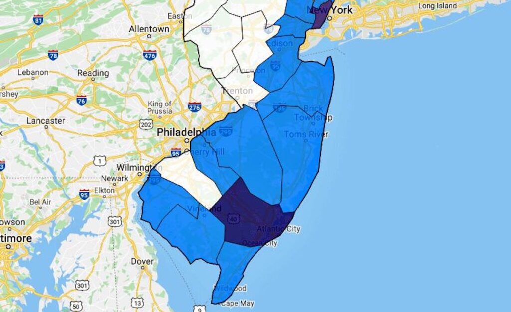 flood Colors on the map indicate the number of housing units likely to be flooded: dark blue = 2,141 or more, dark lavender = 1,071 – 2,140, medium blue = 1 – 1,070, white = 0. (Climate Central)