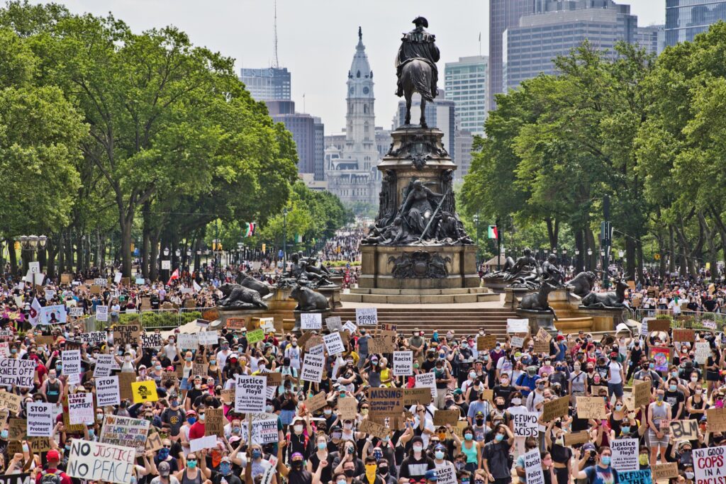 2020-6-6-k-paynter-saturday-protests-1 Protesters took over the Benjamin Franklin Parkway on June 6, 2020. (Kimberly Paynter/WHYY)