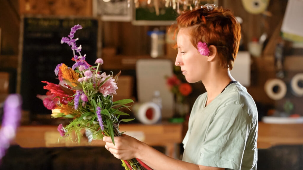 M&M_S03_promo A woman arranging flowers in Movers & Makers Season 3