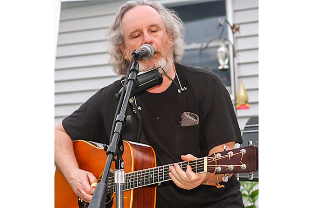 NeilTapp4x6 House Concert Series guitarist Neil Tapp