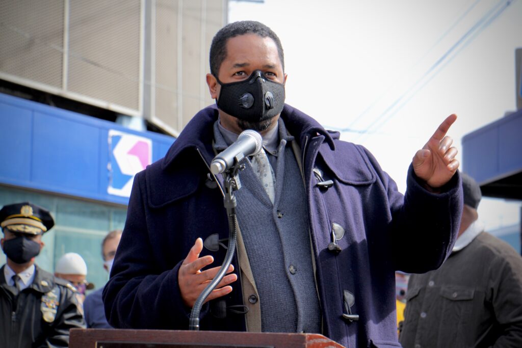 2021 02 26-e lee-sharif street-philadelphia-olney transportation center mass shooting presser pointing Pennsylvania Sen. Sharif Street speaks at the Olney Transportation Center