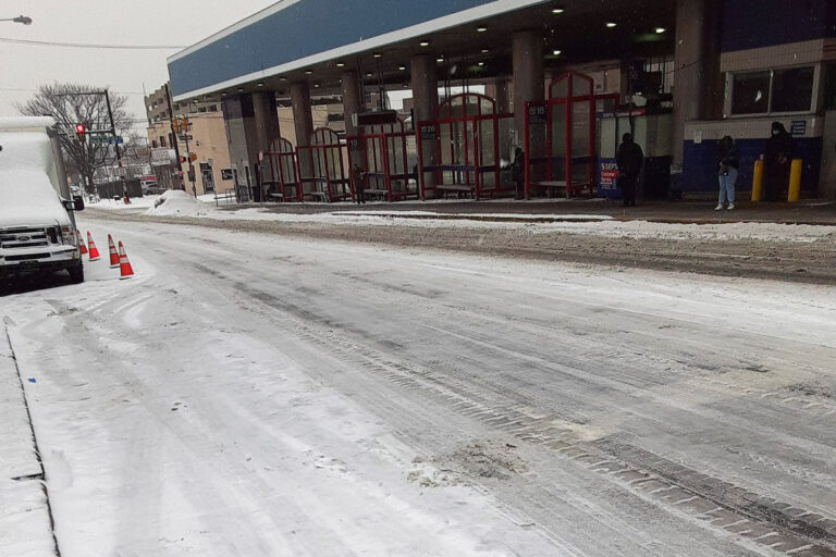 A photo of Olney Transportation Center Wednesday morning showed few commuters in the falling snow. (Facebook/Jeff Byrd)