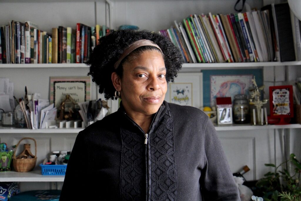 2021 03 1-e lee-catherine fortune de sormeaux-philadelphia-women in the pandemic 2 Catherine Fortune De Sormeaux is a certified nursing assistant who had her hours cut during the pandemic. (Emma Lee/WHYY)