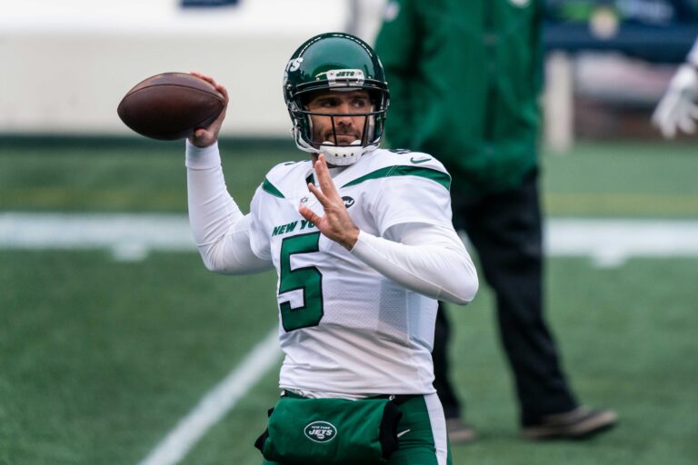 Then-New York Jets quarterback Joe Flacco passes the ball during warmups before an NFL football game against the Seattle Seahawks, Sunday, Dec. 13, 2020, in Seattle. (AP Photo/Stephen Brashear)