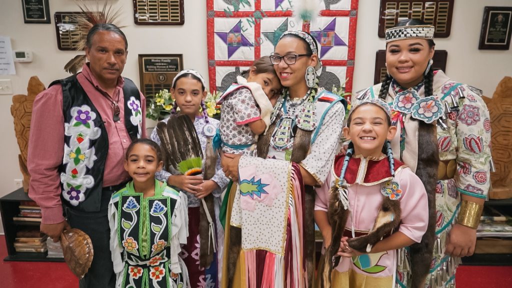 Lenape-Regalia-1 Nanticoke Lenni-Lenape Regalia