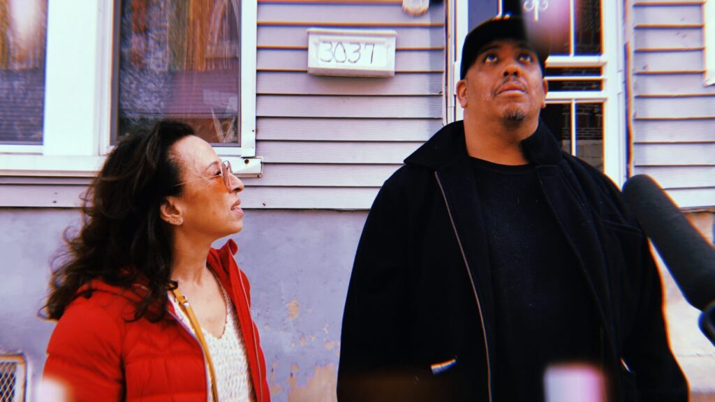 suave Journalist Maria Hinojosa and David Luis “Suave” Gonalez (Photo by Julieta Martinelli/Futuro Studios)