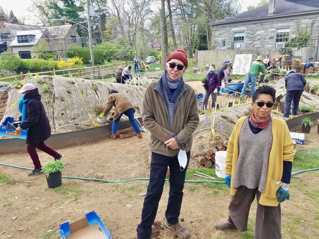 2021 04 20-p crimmins-steve donegan syd carpenter-philadelphia woodmere museum-hugel mounds installation Steve Donegan and Syd Carpenter stand outside