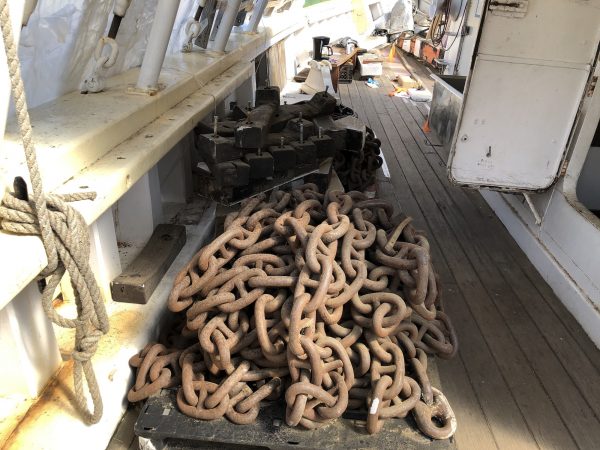 Anchor chains on the Gazela.