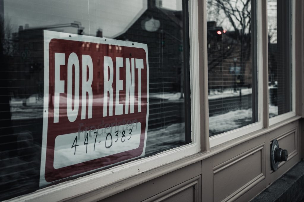 for_rent_sign_unsplash_aaron_sousa_051621 A