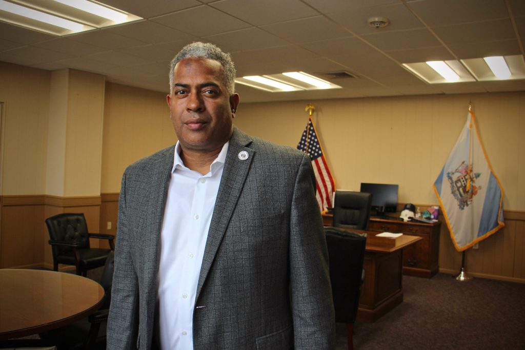 2021 06 11-e lee-vic carstarphen-camden nj city hall-mayor office Mayor Vic Carstarphen stands inside his office