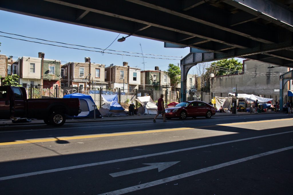 2021 06 15 k paynter kensington tent encampment protests june 21-6 Tents set up by people experiencing homelessness along Kensington Avenue