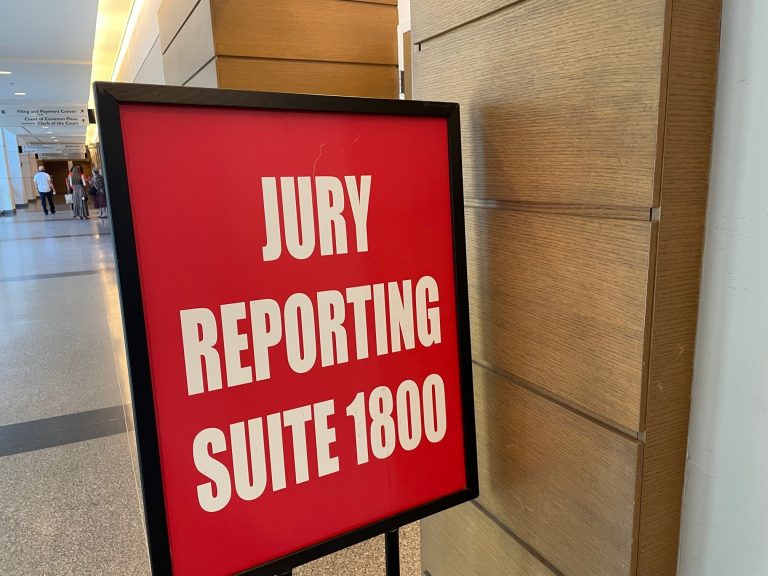 Jurors are sitting in judgment in Delaware again. (Cris Barrish/WHYY)
