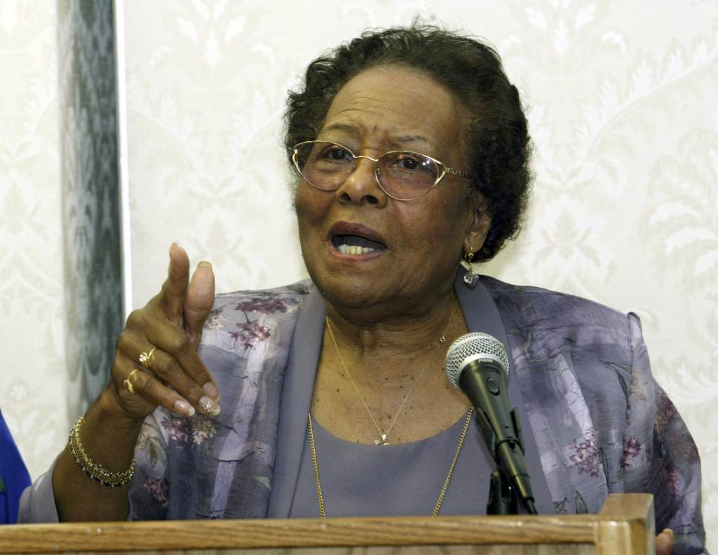 Gwendolyn Faison Gwendolyn Faison speaks from a podium