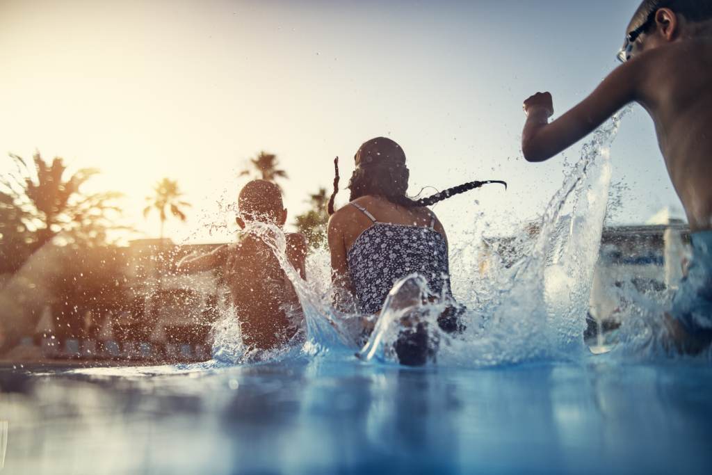 To help keep weak swimmers safe, stay 