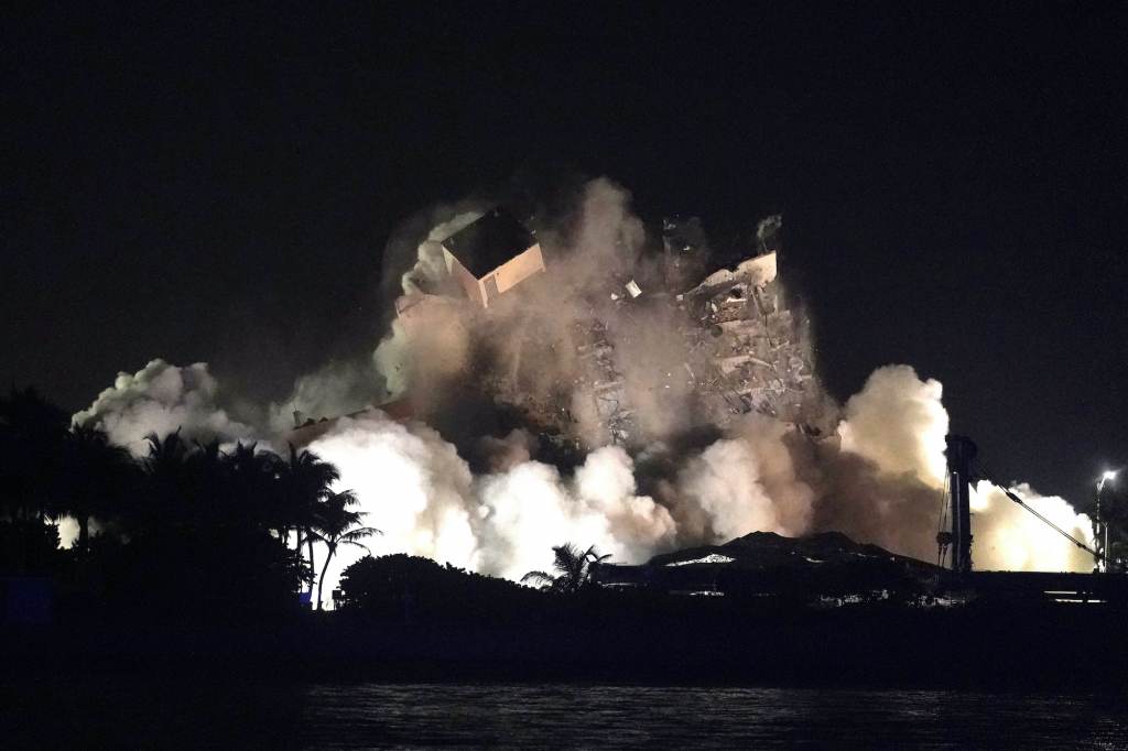 APTOPIX Building Collapse Miami The remaining structure of the Champlain Towers South condo building is demolished