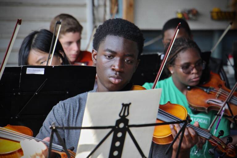 High school musicians work with members of the Philadelphia Orchestra