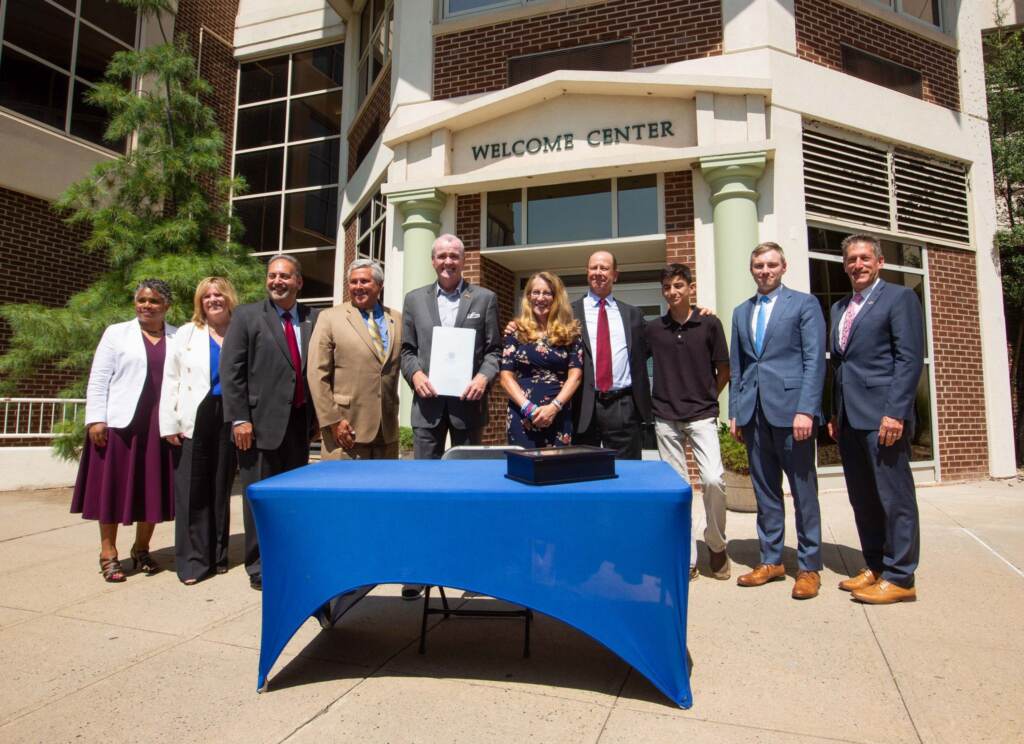 E9lOr18WYAYHNUV Gov. Murphy signed Timothy J. Piazza’s Law, requiring middle schools, high schools, and higher education institutions to adopt anti-hazing policies and clear penalties for violations. (Twitter / Gov. Murphy)