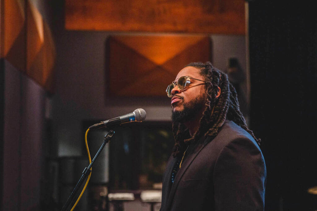 HCS-boogiemandela-web House Concert Series musician Boogieman Dela