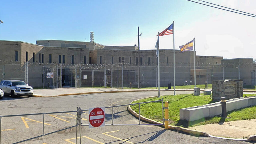 image-(11) Delaware prison