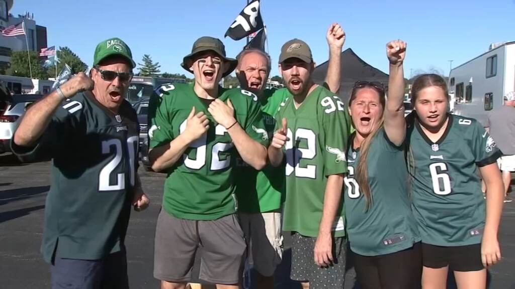 11031420_091921-wpvi-beccah-eagles-fans-noon-video-vid Eagles fans at tailgate