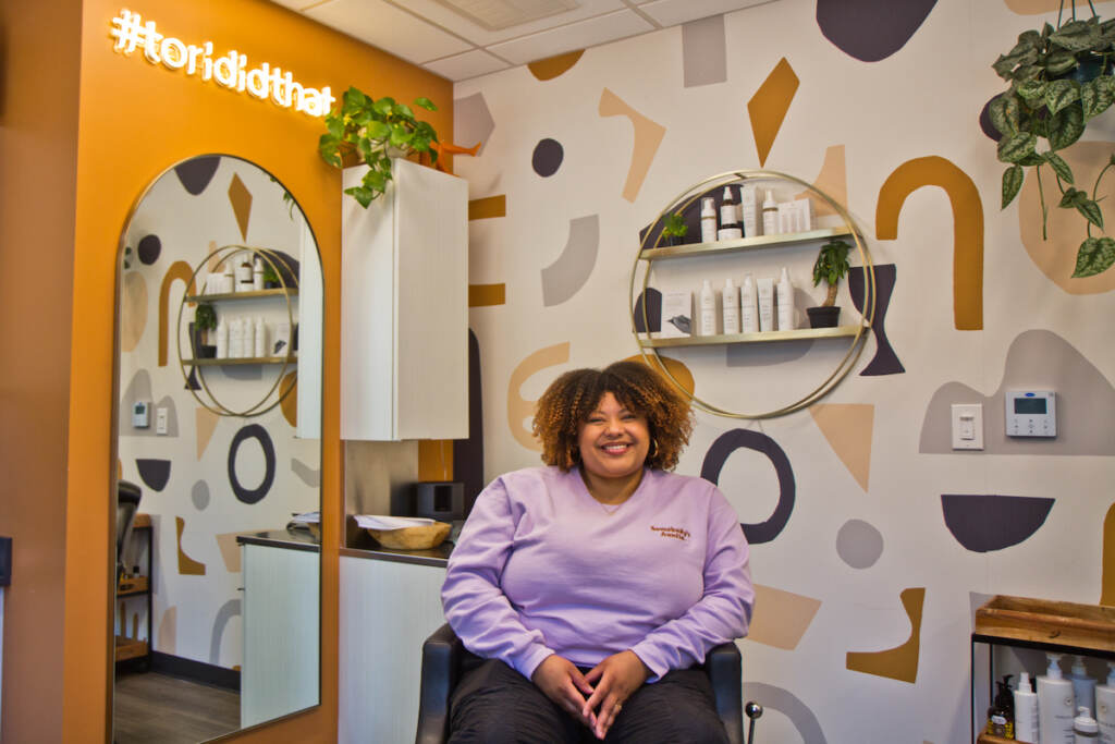 2021 09 27 k paynter tori did that-6 Tori McCutcheon is a curly hair stylist and owner of Tori Did That studio in Philadelphia’s Head House neighborhood. (Kimberly Paynter/WHYY)