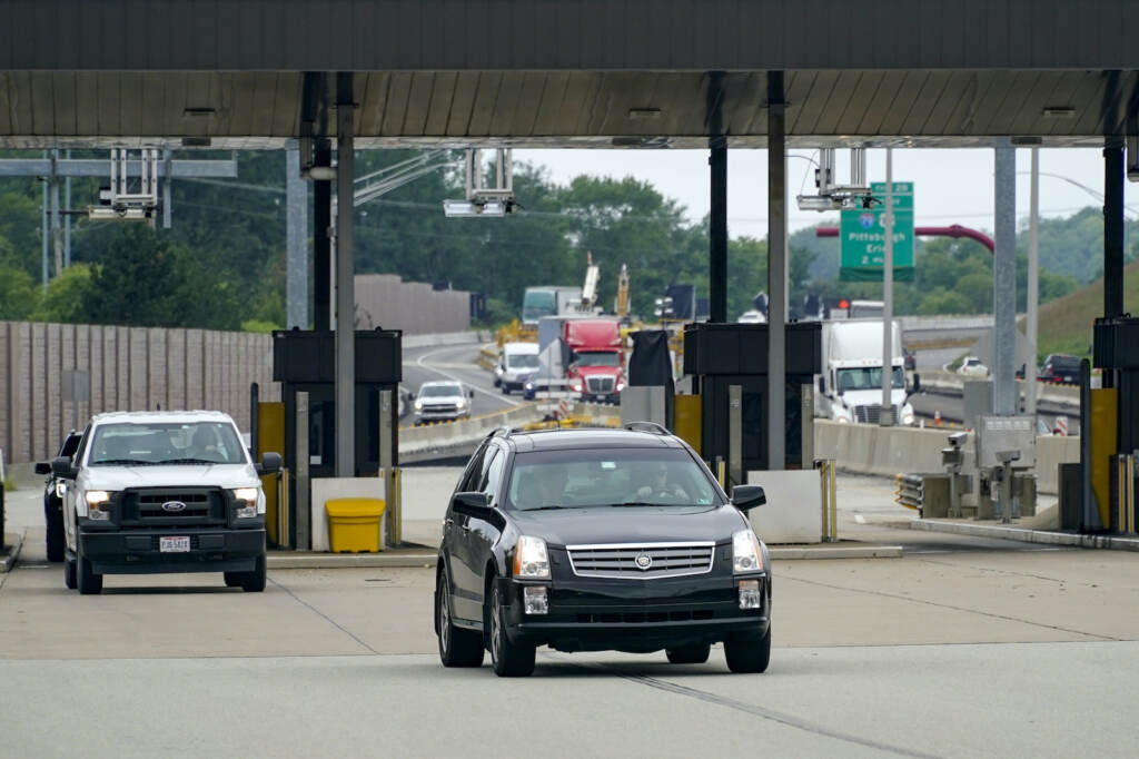 Turnpike’s Uncollected Tolls Traffic going eastbound on the Pennsylvania Turnpike proceeds through the electronic toll booths