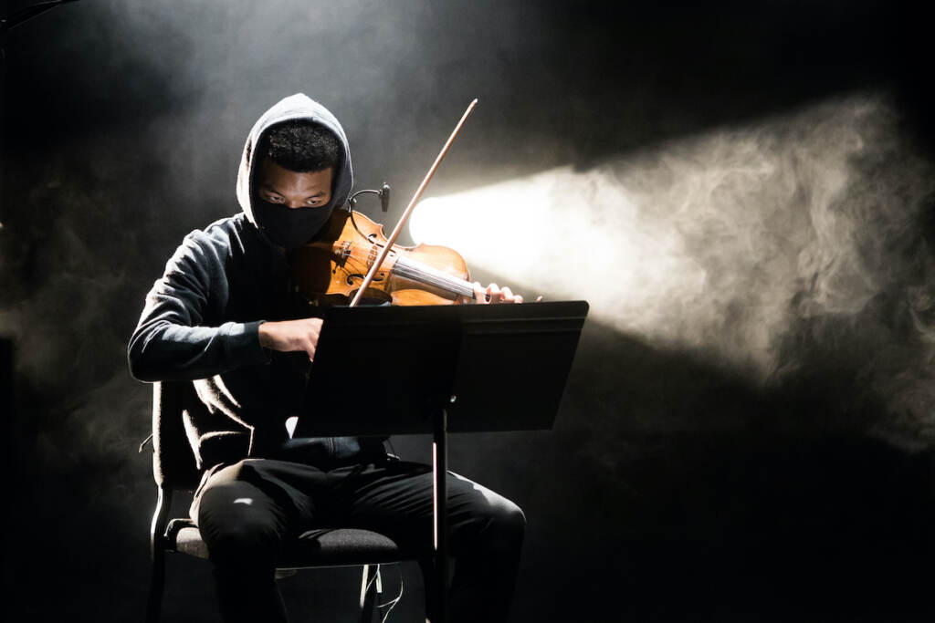 opera-phila-recovery-grant-2021-01 Violinist Randall Mitsuo Goosby is pictured playing