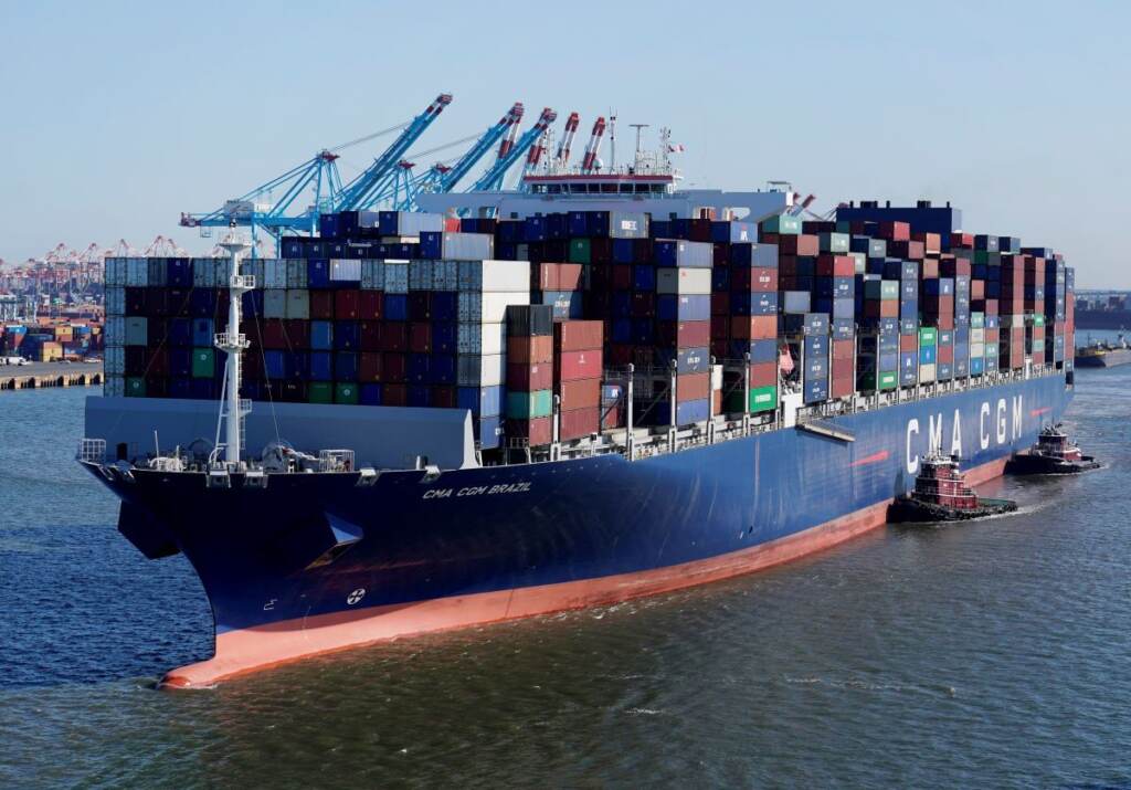 shipping2 (AP Photo/Seth Wenig)