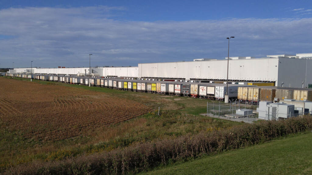Warehouse NJ Spotlight News File Photo. (Edmund DelSol/ Pixabay)