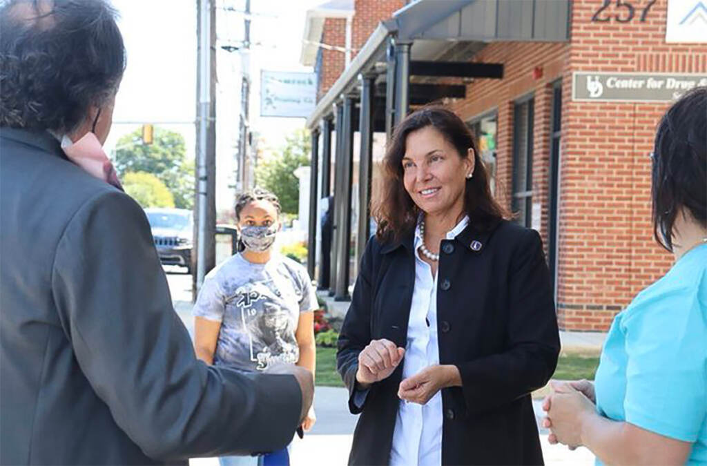 delaware-state-auditor-kathy-mcguiness-greeting-people-twitter Kathy McGuiness speaking with people