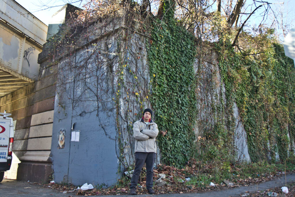 2021 12 21 k paynter will tung 5000 warrington-4 Will Tung in front of a residential development at 5000 Warrington Ave