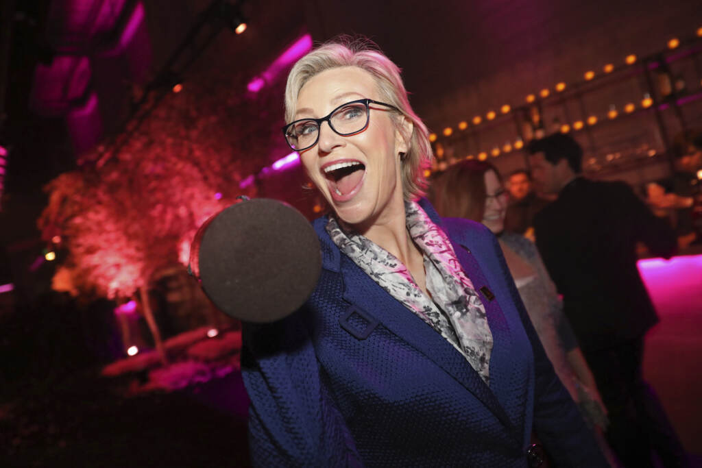 Jane Lynch Jane Lynch, winner of the award for outstanding performance by an ensemble in a comedy series for